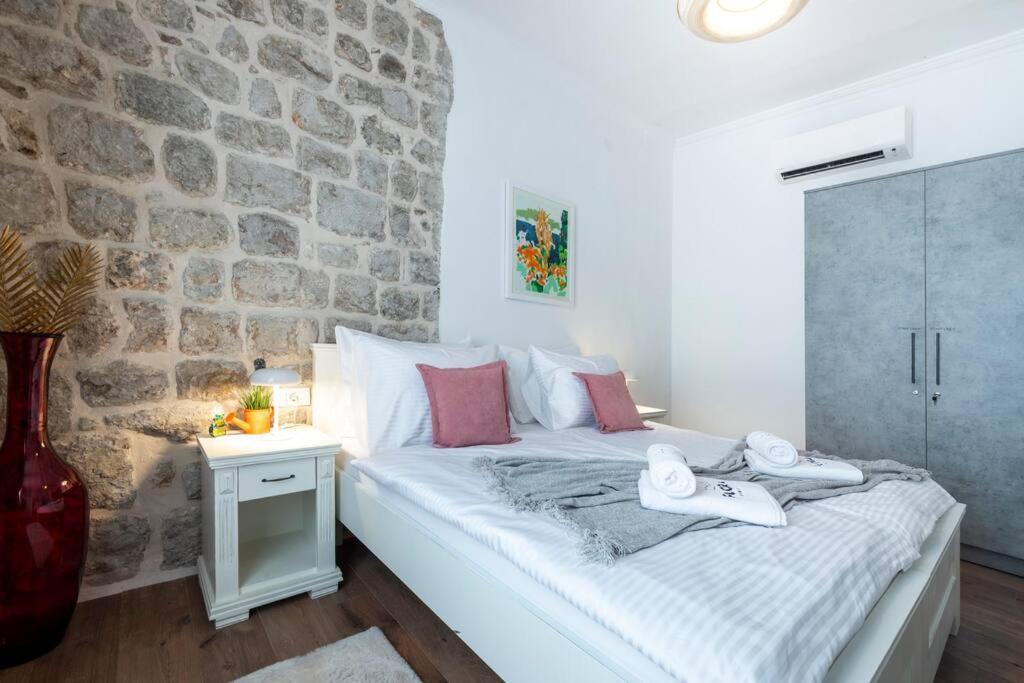 Flora-Heartbeat Old City Three Bedrooms Apartment Dubrovnik Extérieur photo